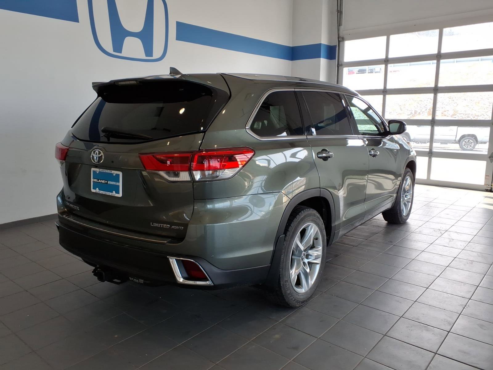 Used 2019 Toyota Highlander Limited image 5