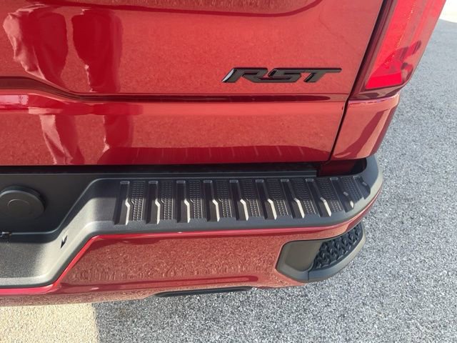 New 2026 Chevrolet Silverado 1500 RST w/ Dark Appearance Package image 14