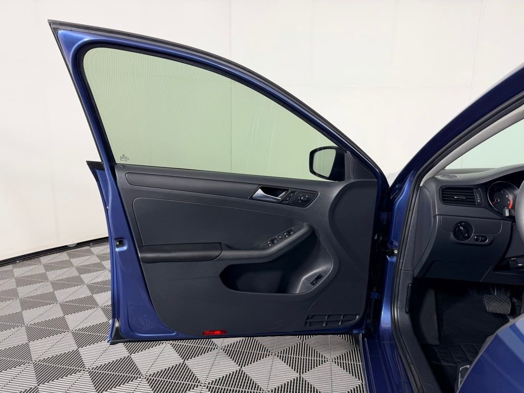 Used 2016 Volkswagen Jetta S FWD image 24