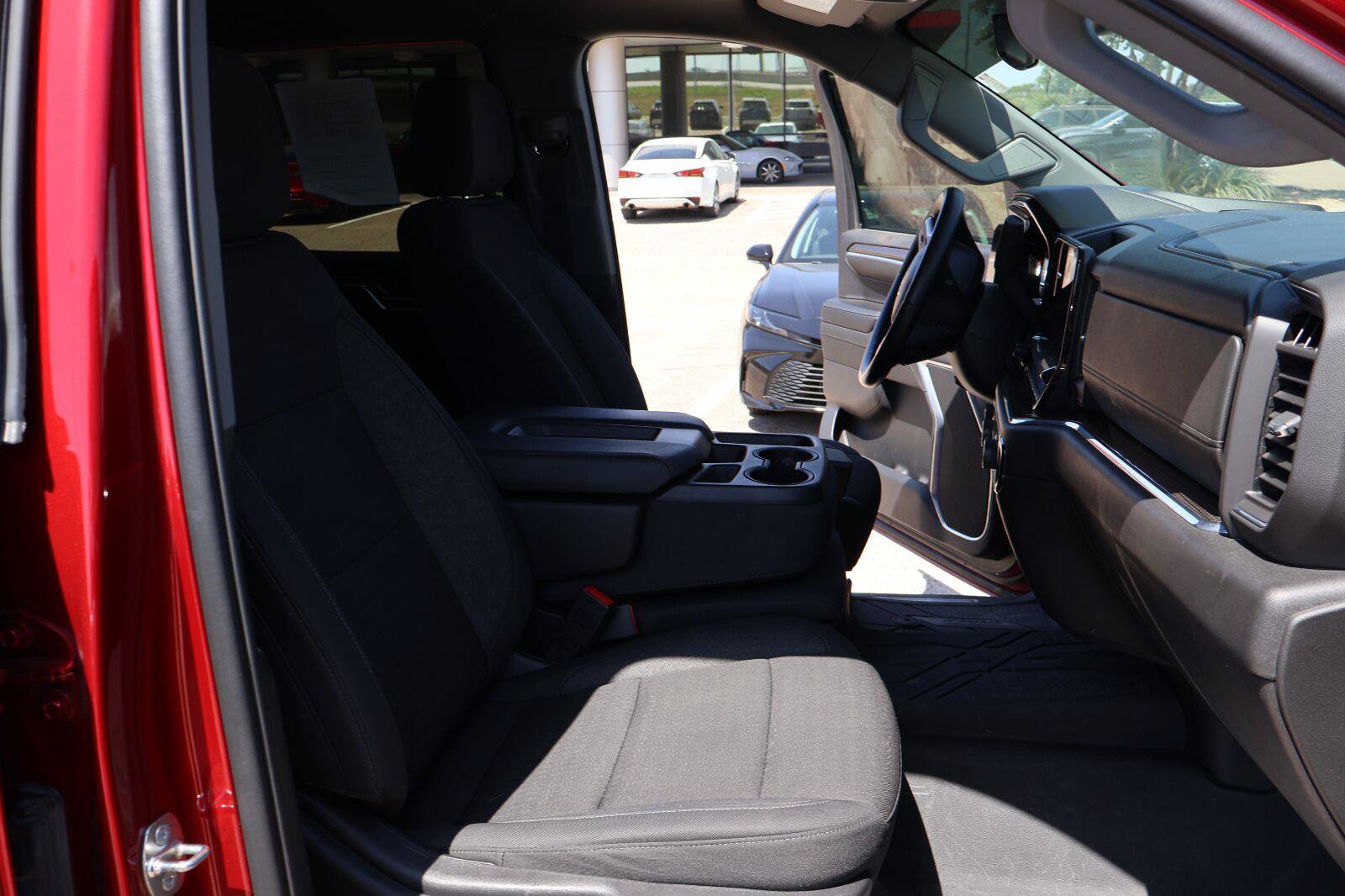 Used 2024 Chevrolet Silverado 1500 LT w/ Protection Package AWD/4WD image 19