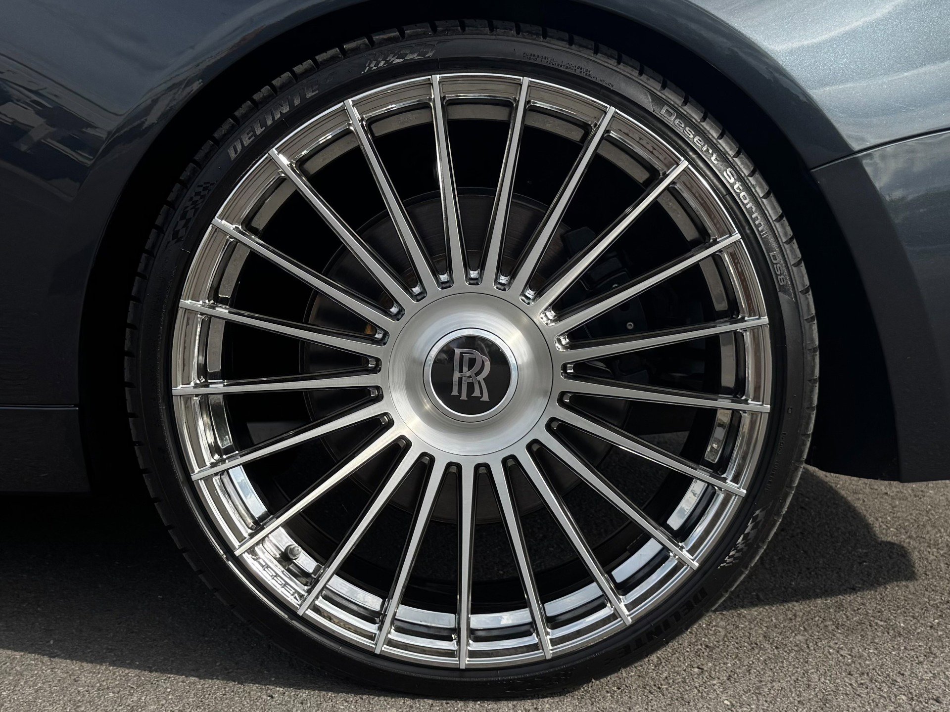 Used 2016 Rolls-Royce Wraith RWD image 89