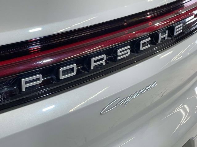 Certified 2025 Porsche Cayenne w/ Premium Package Plus image 9