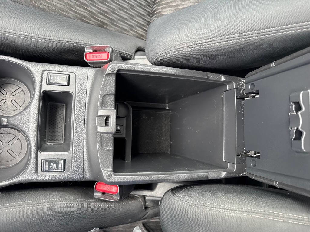 Used 2019 Nissan Rogue S w/ Special Edition Package FWD image 20