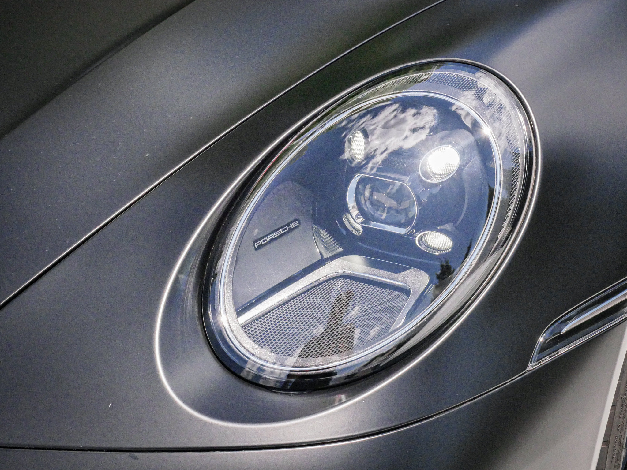 Used 2024 Porsche 911 Carrera RWD image 6