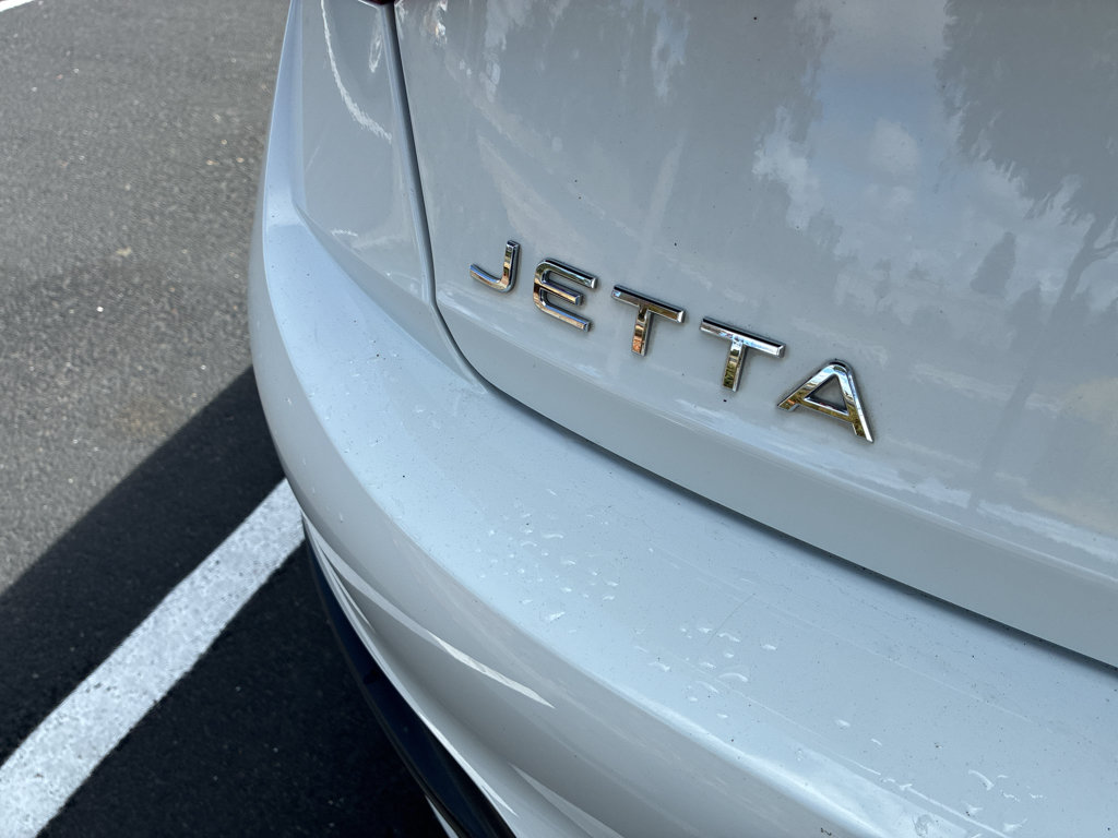 Used 2023 Volkswagen Jetta Sport FWD image 11