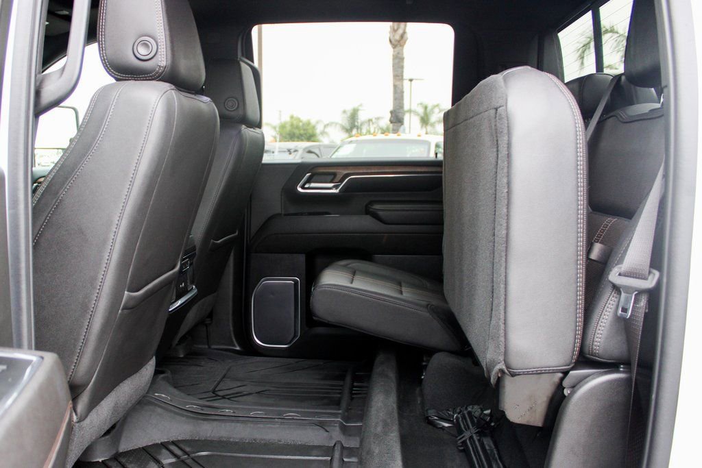 Used 2024 Chevrolet Silverado 3500 High Country w/ High Country Premium Package image 42