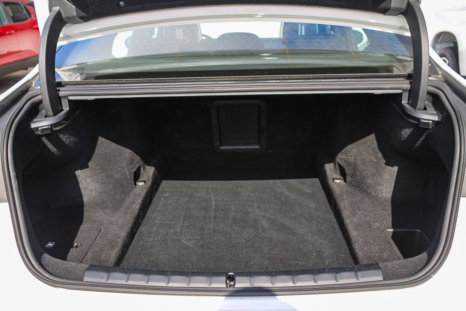 Used 2025 BMW 740i RWD image 30