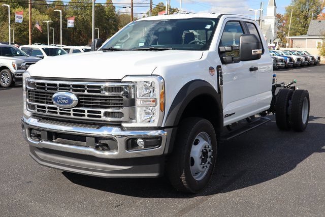 New 2026 Ford F550 4x4 Supercab Super Duty image 14