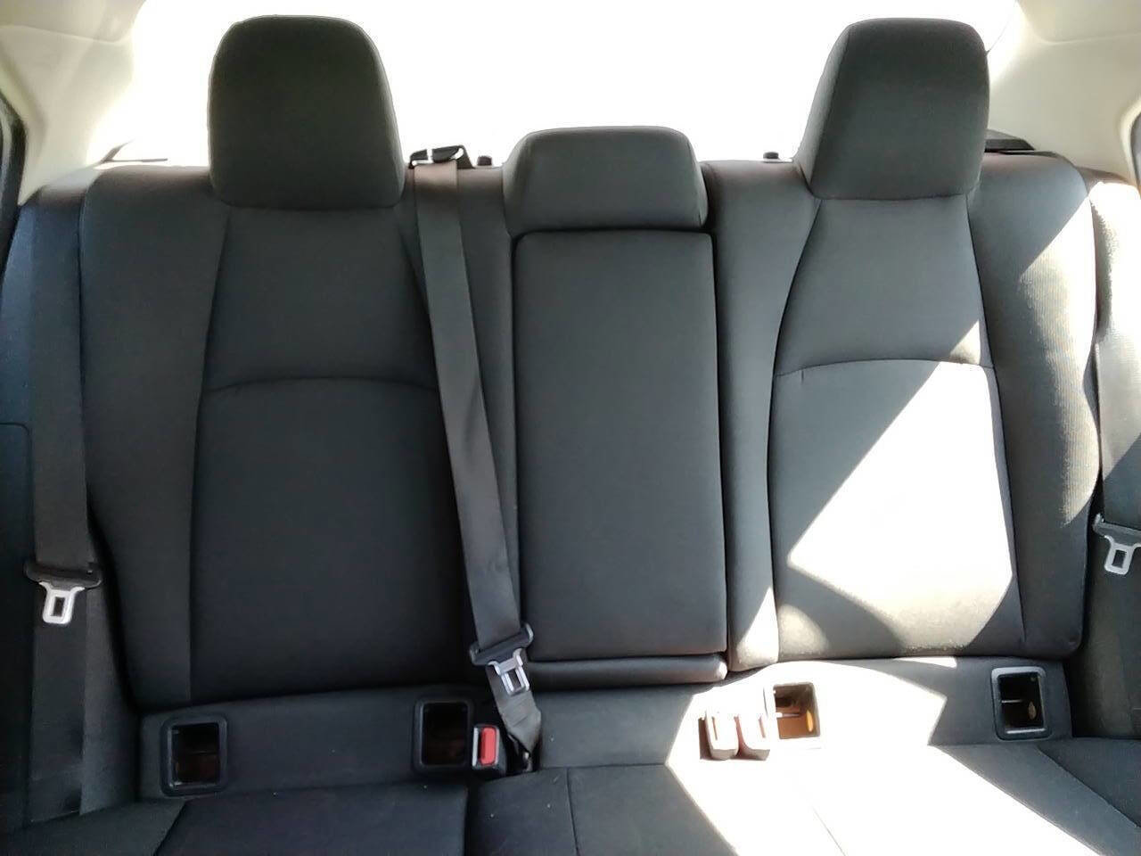 Used 2021 Toyota Corolla LE image 9