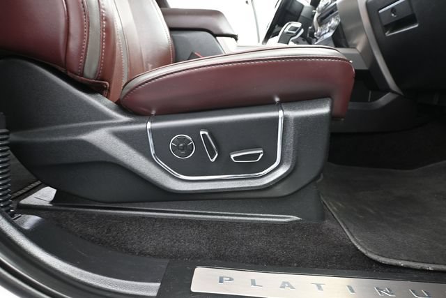Used 2017 Ford F150 Platinum w/ Equipment Group 701A Luxury AWD/4WD image 41