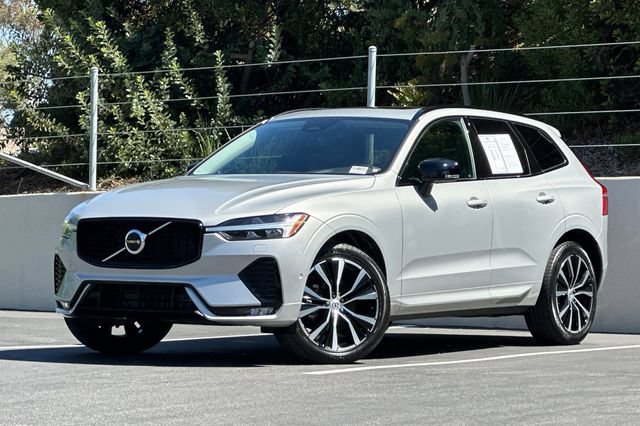 Used 2023 Volvo XC60 B5 Plus w/ Climate Package AWD/4WD video 1