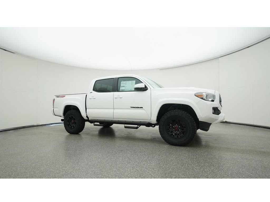 Used 2022 Toyota Tacoma TRD Sport w/ Technology Package AWD/4WD image 29