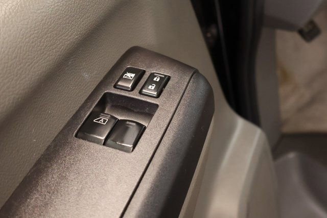 Used 2017 Nissan NV 3500 SL image 11