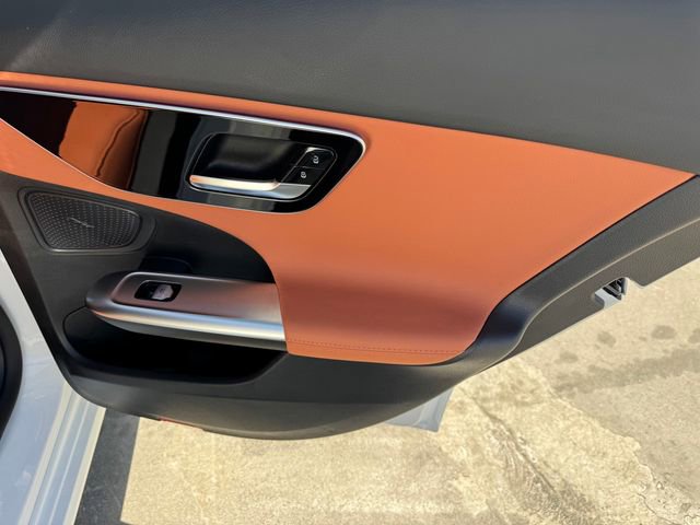 Used 2025 Mercedes-Benz C 300 4MATIC Sedan image 9