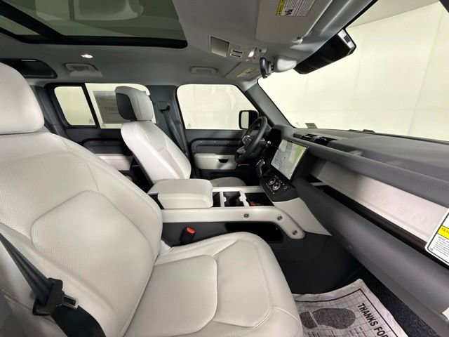 New 2026 Land Rover Defender 110 S AWD/4WD image 33