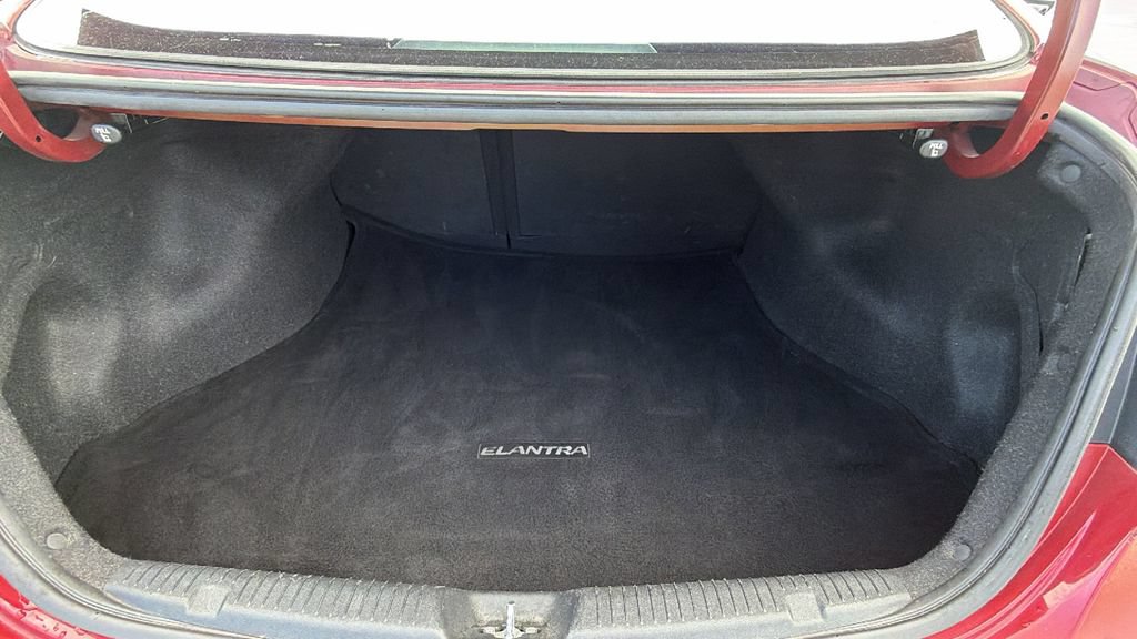 Used 2016 Hyundai Elantra SE FWD image 12