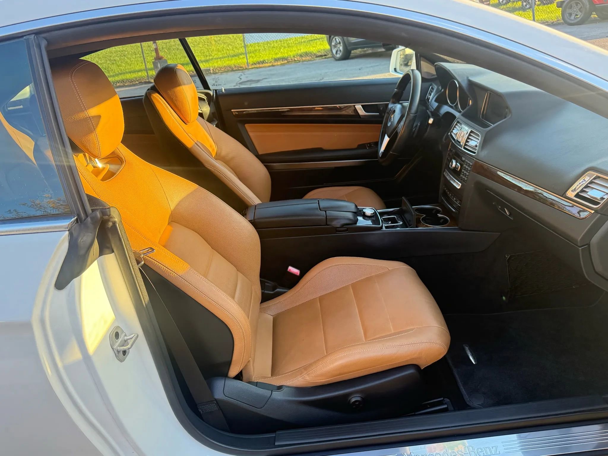 Used 2014 Mercedes-Benz E 350 4MATIC Coupe image 12