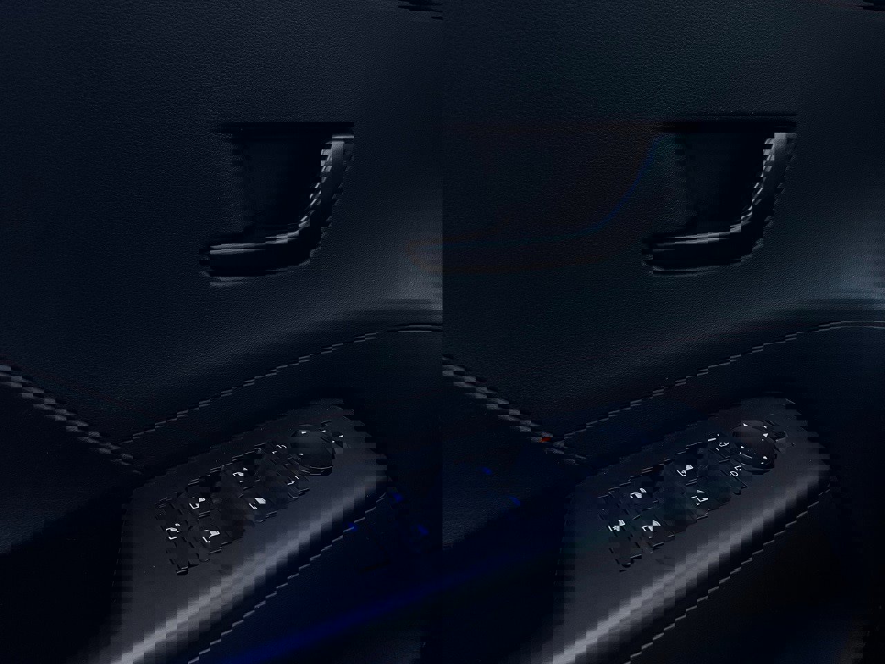 Used 2025 Hyundai Kona SEL image 21