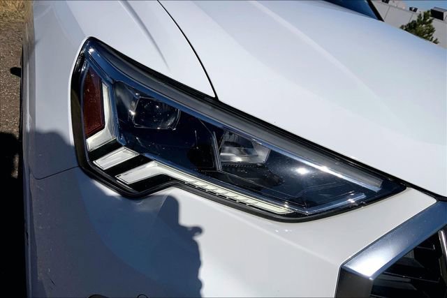 Used 2023 Audi Q3 2.0T Premium w/ Convenience Package image 28