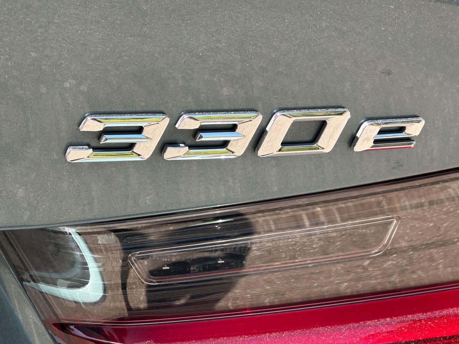 Used 2021 BMW 330e w/ Convenience Package RWD image 6