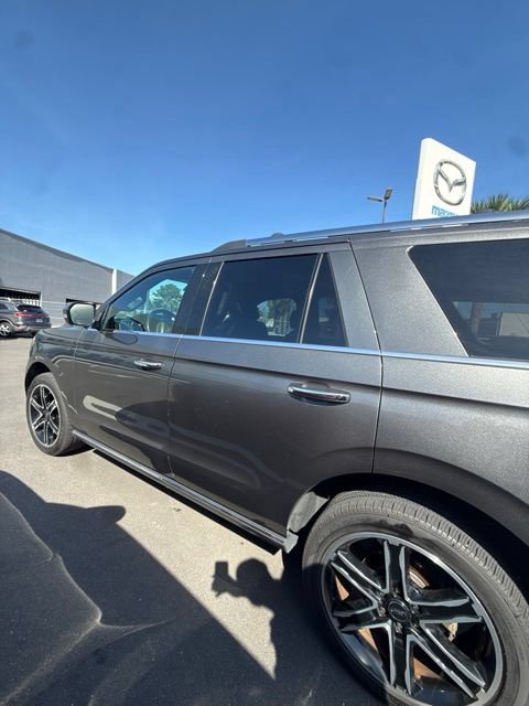Used 2019 Ford Expedition Limited w/ Special Edition Package RWD image 9