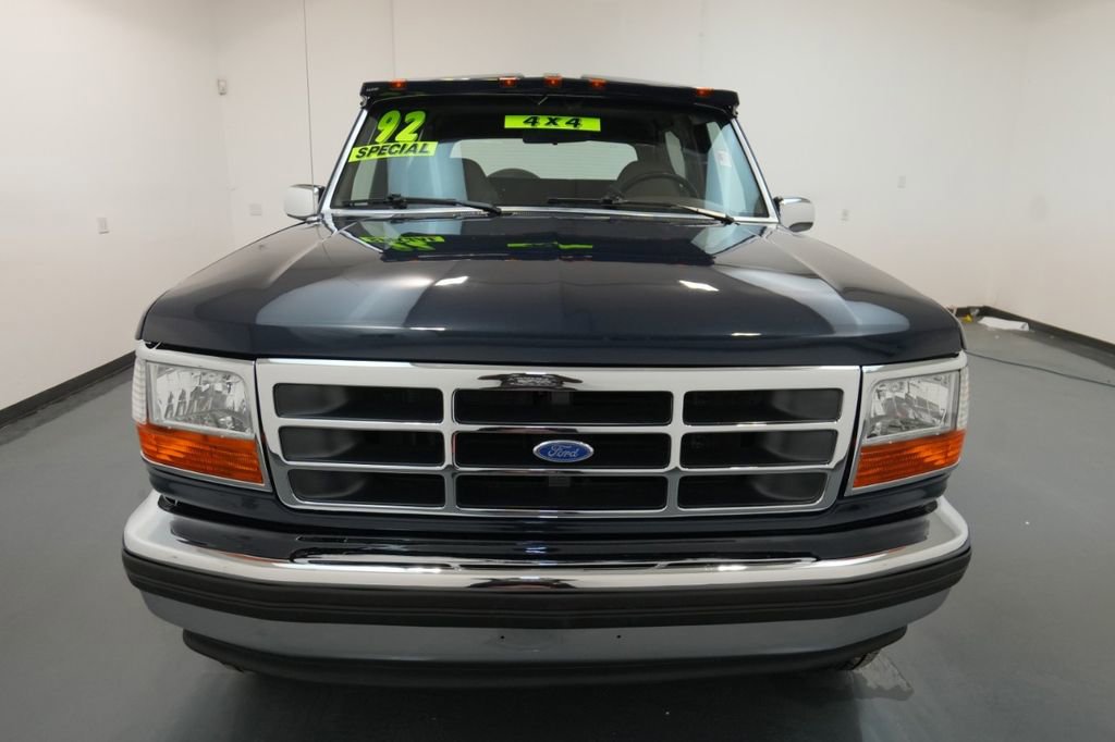 Used 1992 Ford Bronco Eddie Bauer image 3