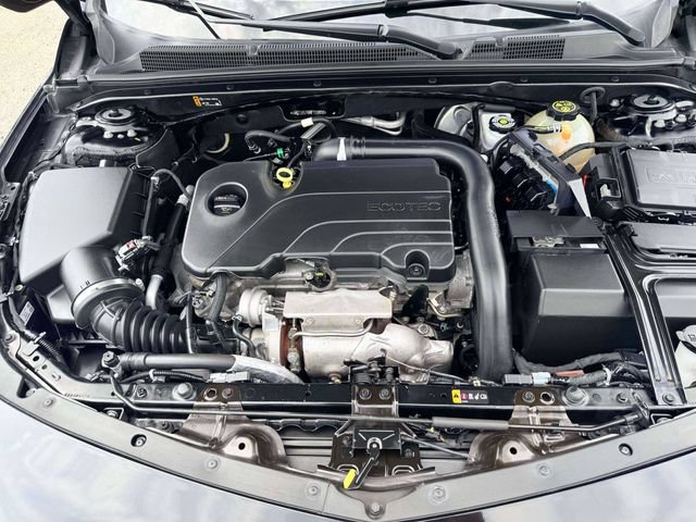 Used 2022 Chevrolet Malibu LT FWD image 19