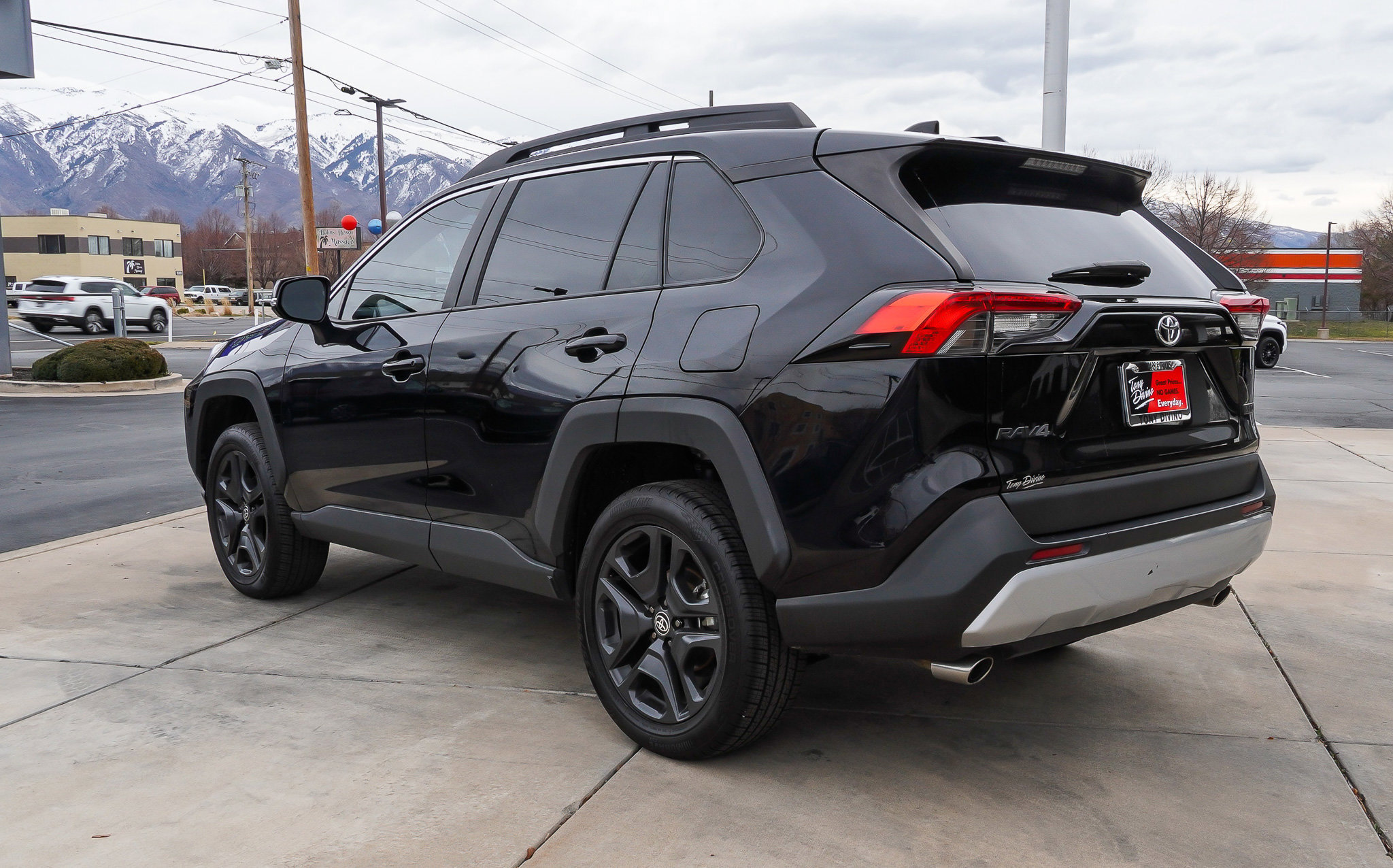 Used 2022 Toyota RAV4 Adventure image 6