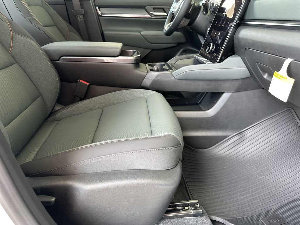 New 2026 GMC Terrain AT4 w/ Technology Package II image 37