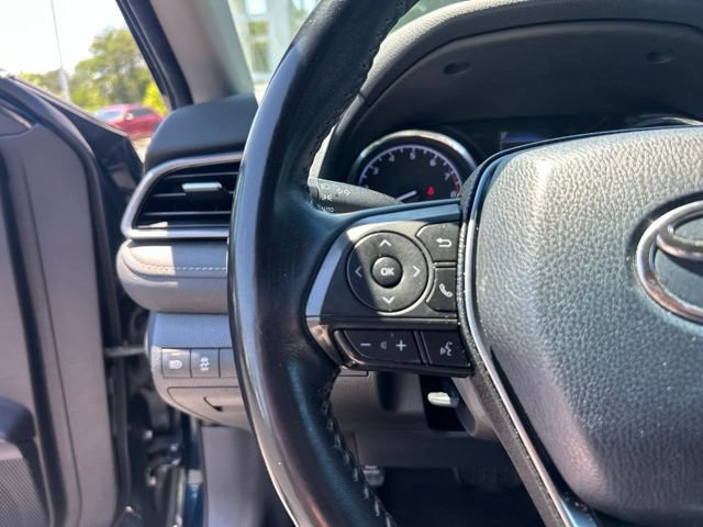 Used 2020 Toyota Camry SE FWD image 20