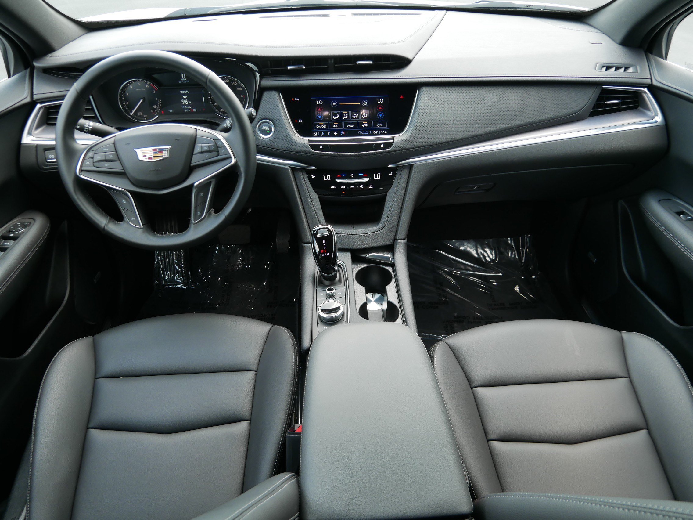 Used 2026 Cadillac XT5 Luxury w/ LPO, Floor Liner Package AWD/4WD image 8