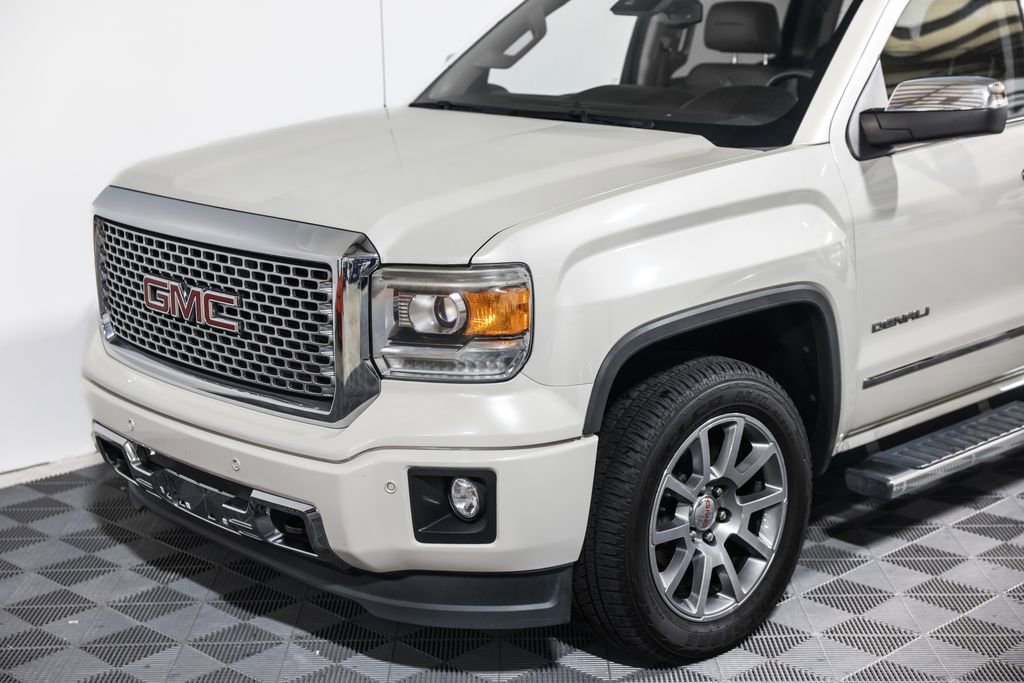 Used 2015 GMC Sierra 1500 Denali w/ Driver Alert Package image 18