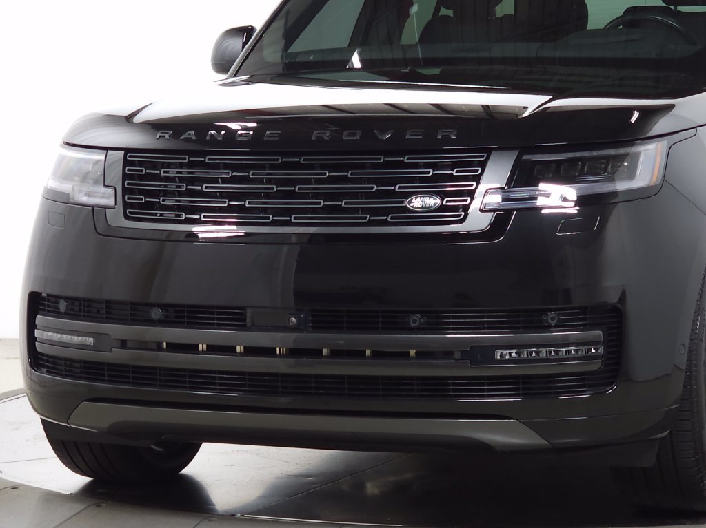 Certified 2026 Land Rover Range Rover SE AWD/4WD image 12