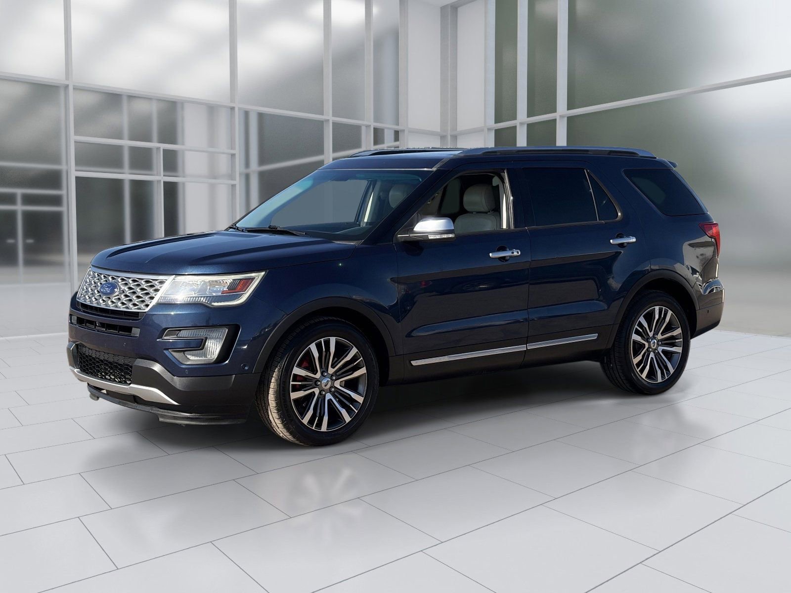Used 2017 Ford Explorer Platinum image 3