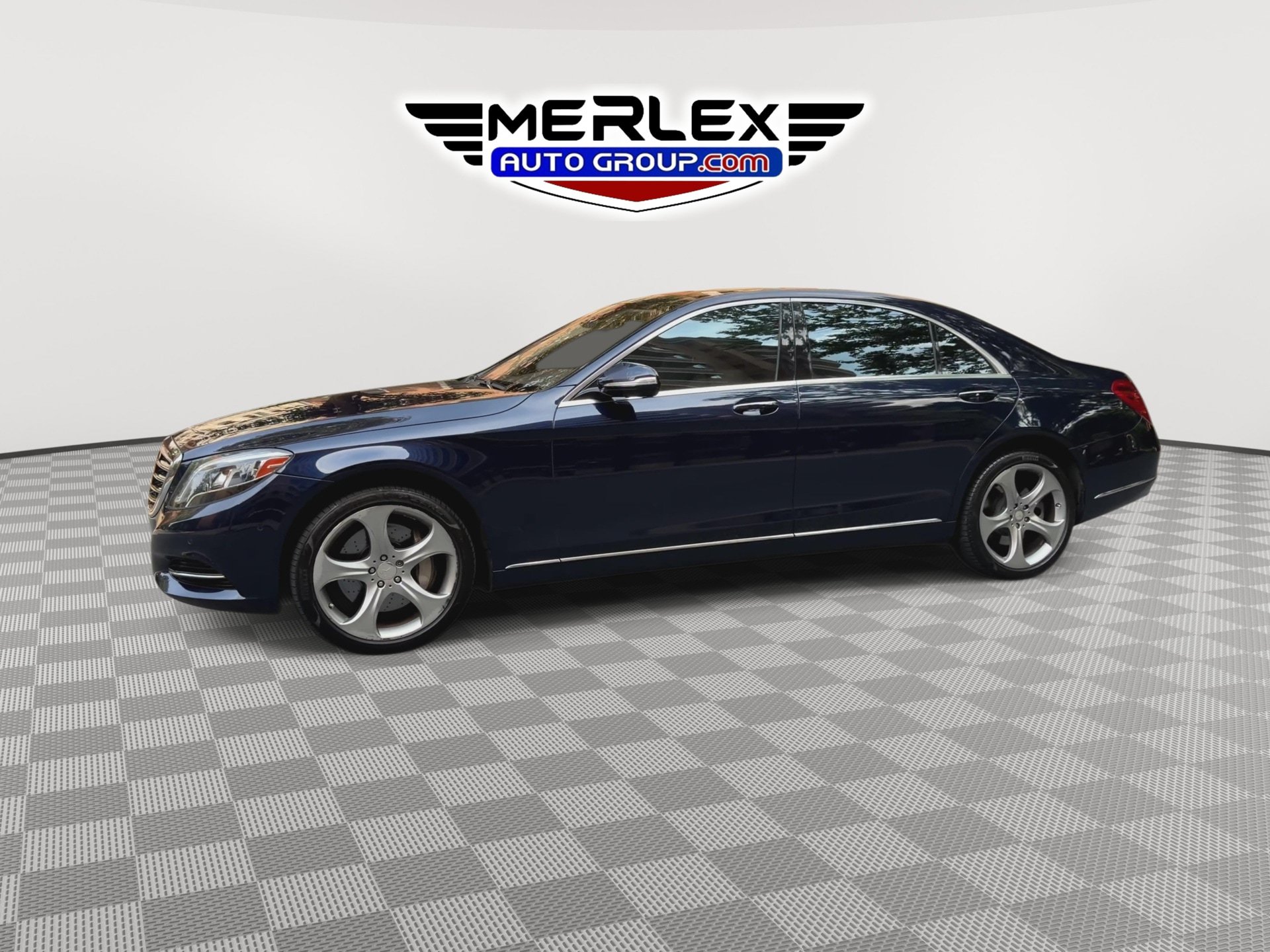 Used 2015 Mercedes-Benz S 550 Sedan image 4
