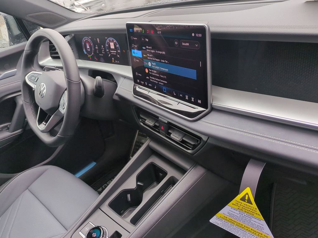 New 2026 Volkswagen Tiguan SE R-Line image 34