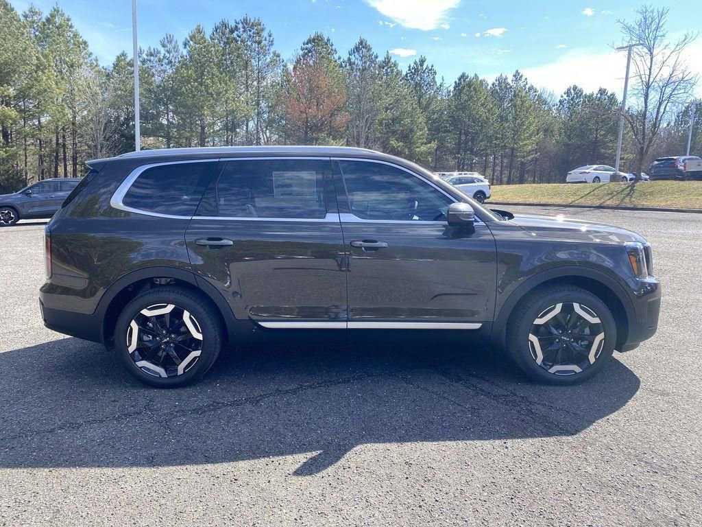 New 2025 Kia Telluride EX w/ EX Captain's Chair Package image 9