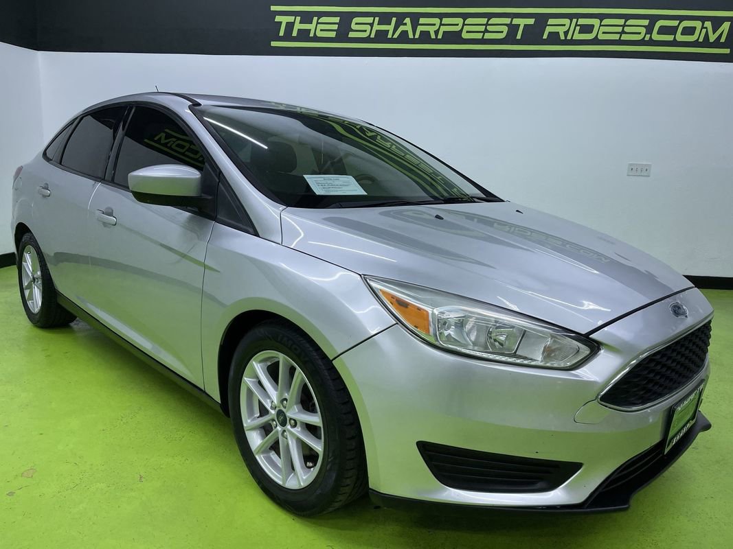 Used 2018 Ford Focus SE image 2