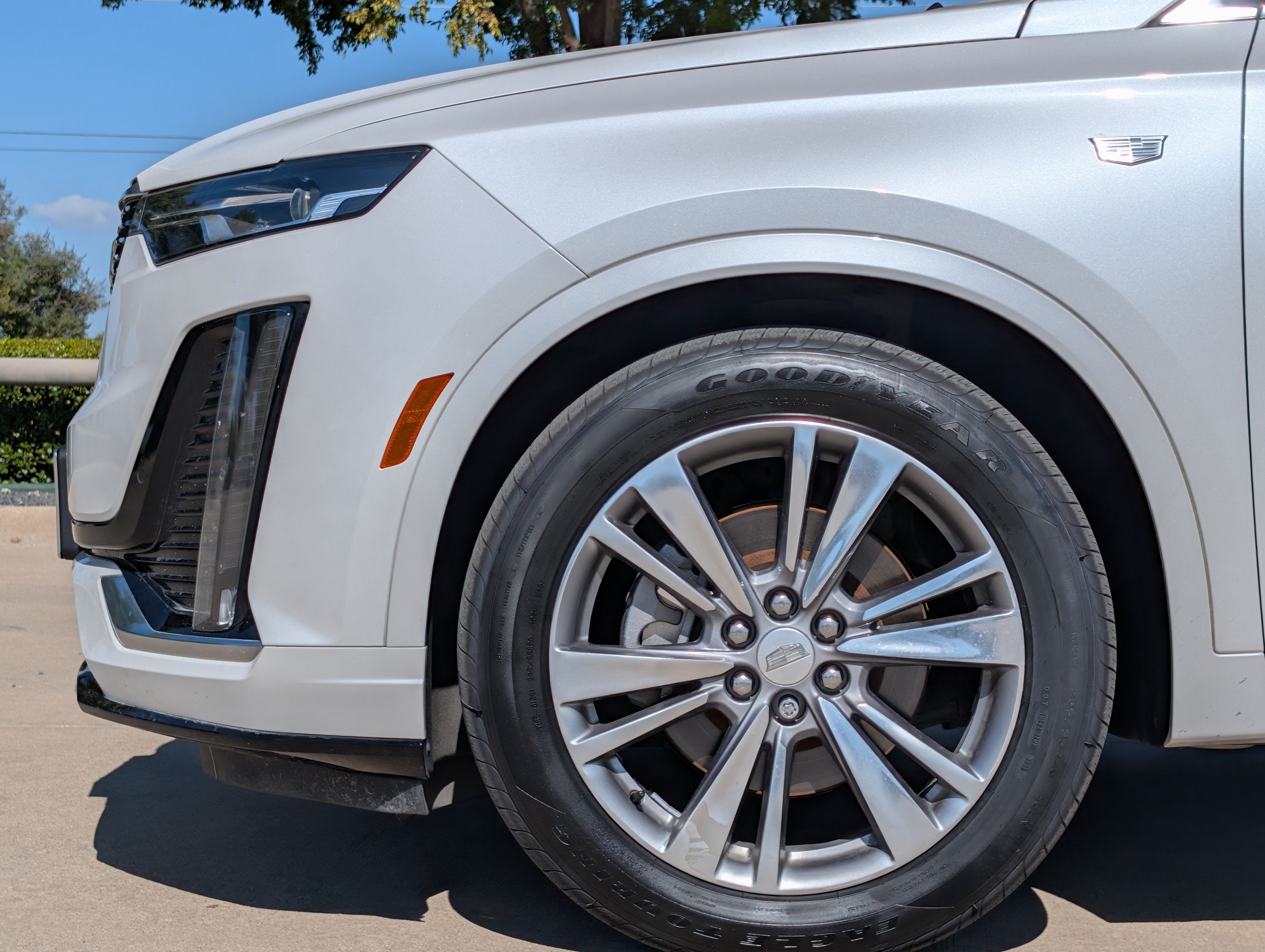 Used 2020 Cadillac XT6 Premium Luxury FWD image 11
