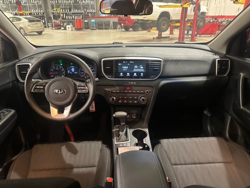 Used 2021 Kia Sportage LX FWD image 17