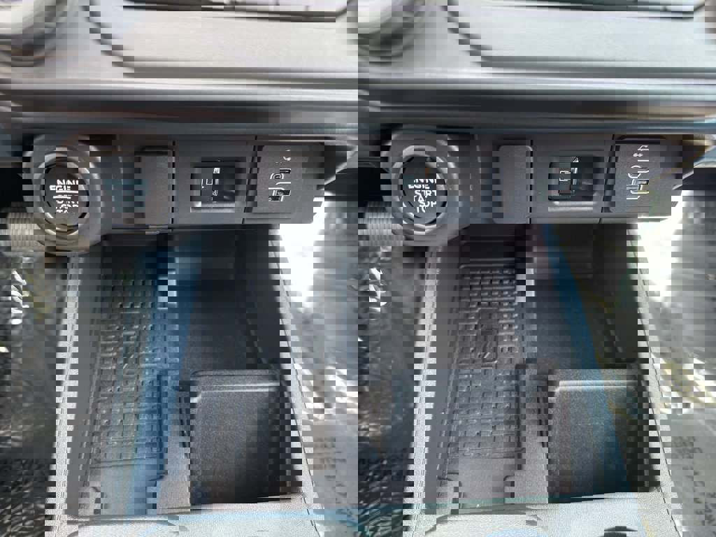 New 2025 Ford Maverick Lariat w/ Black Appearance Package image 47