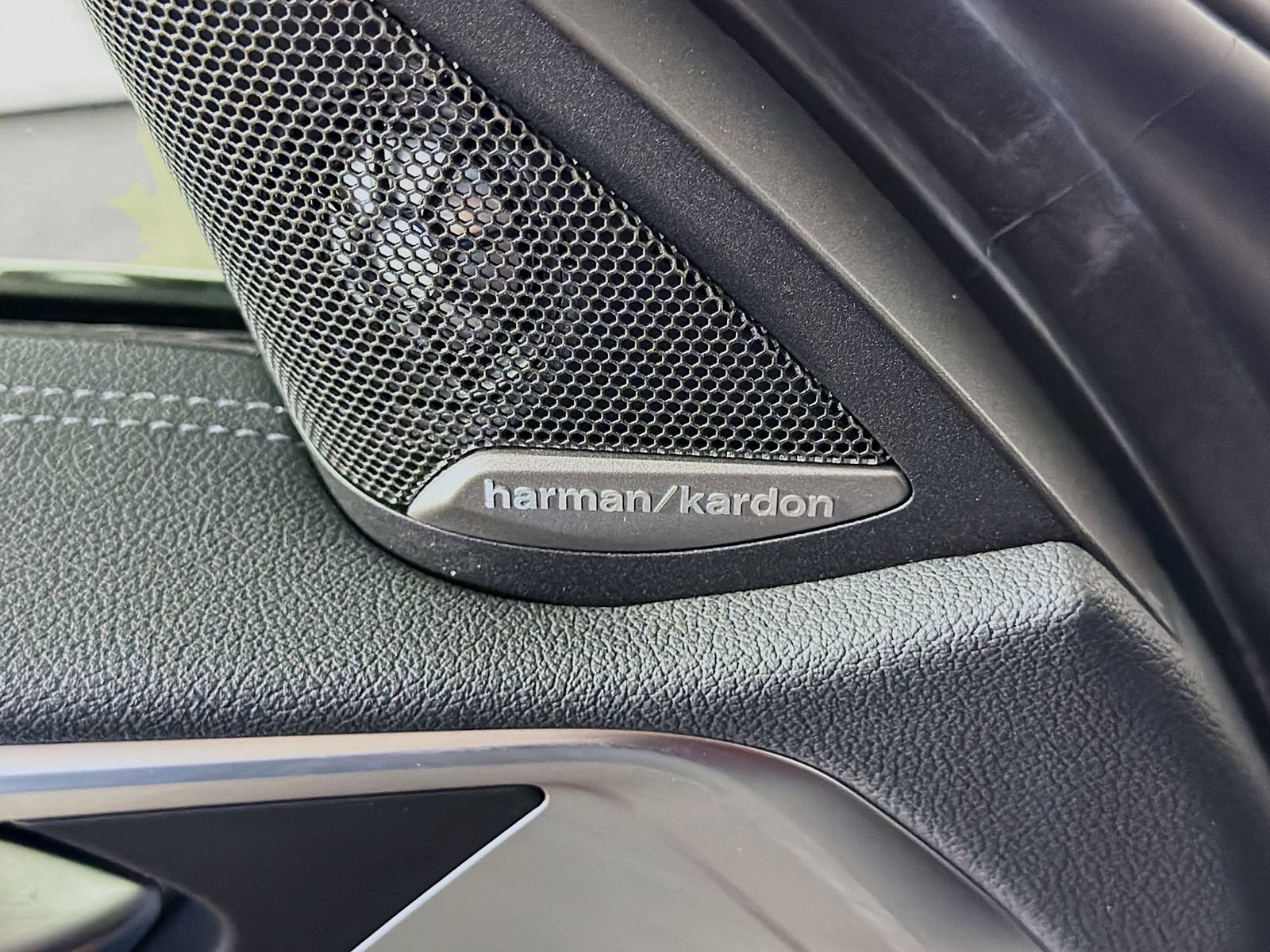 Certified 2024 BMW M440i Convertible w/ Premium Package RWD image 19