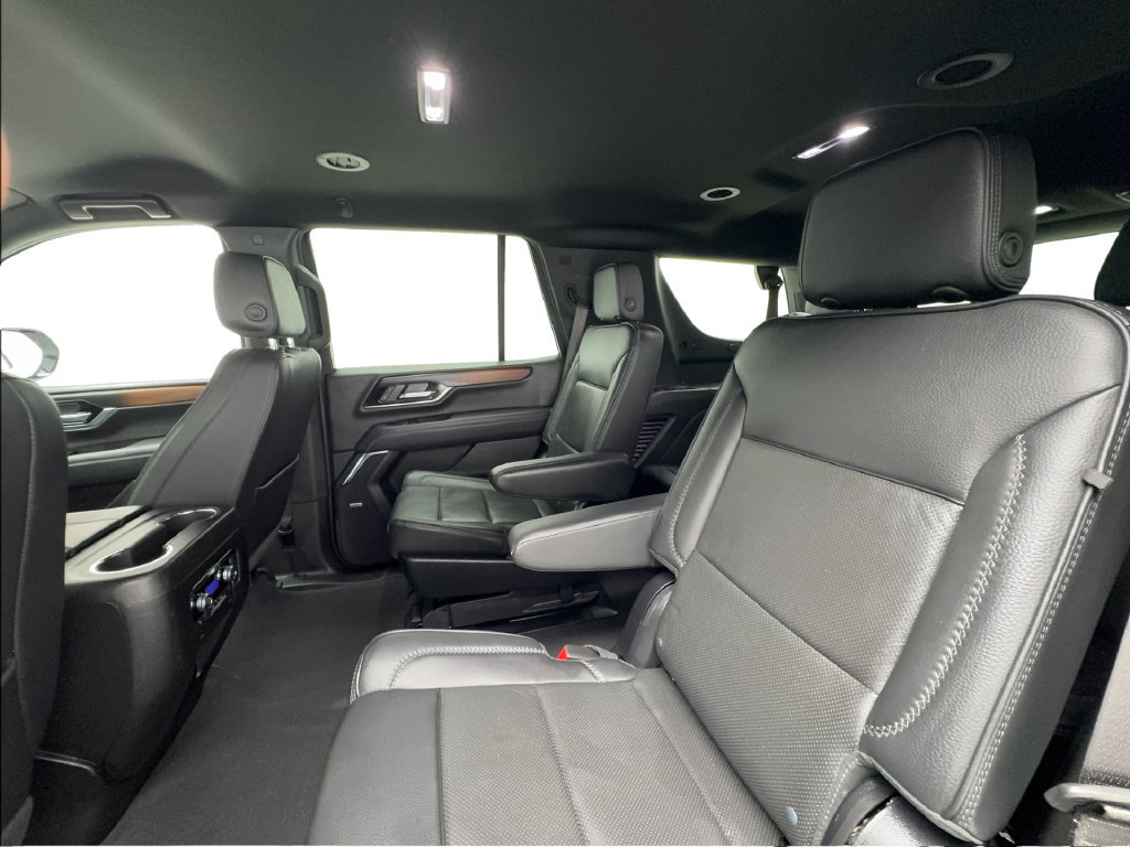 Used 2025 GMC Yukon Denali AWD/4WD image 25