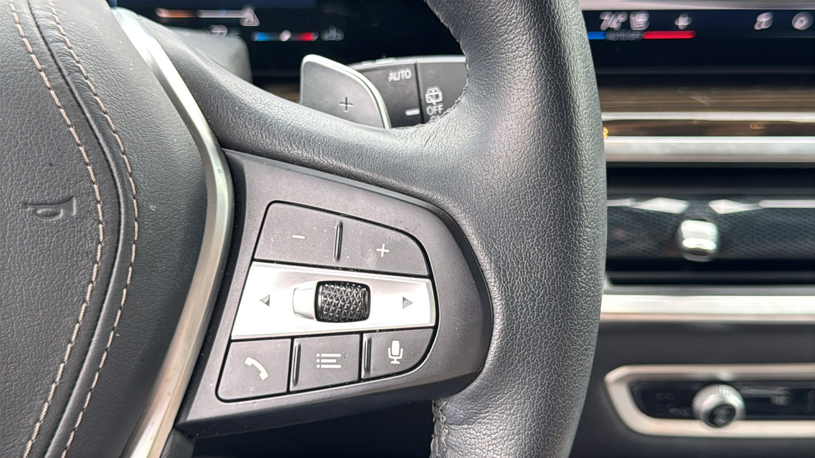 Used 2024 BMW X5 xDrive40i w/ Premium Package image 24