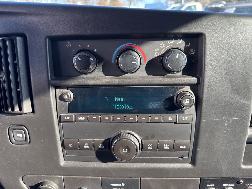 Certified 2015 Chevrolet Express 2500 image 11