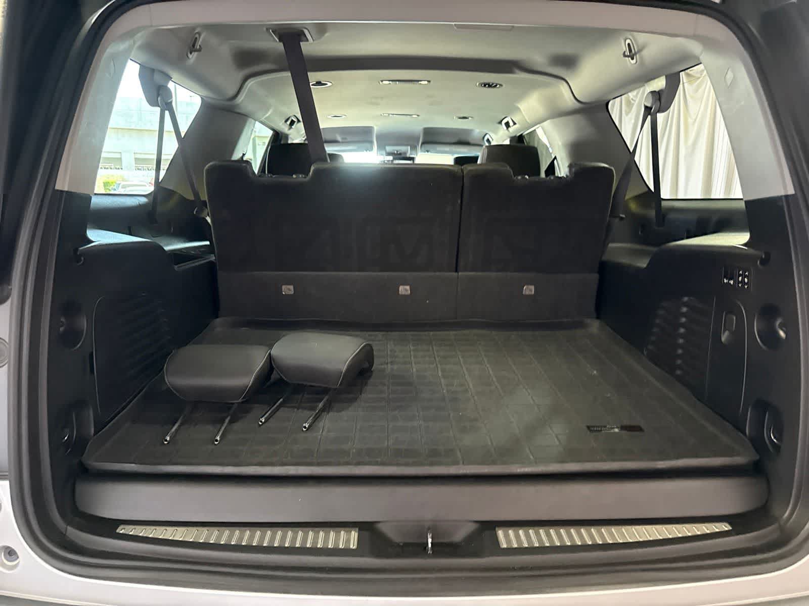Used 2017 GMC Yukon XL SLT AWD/4WD image 17