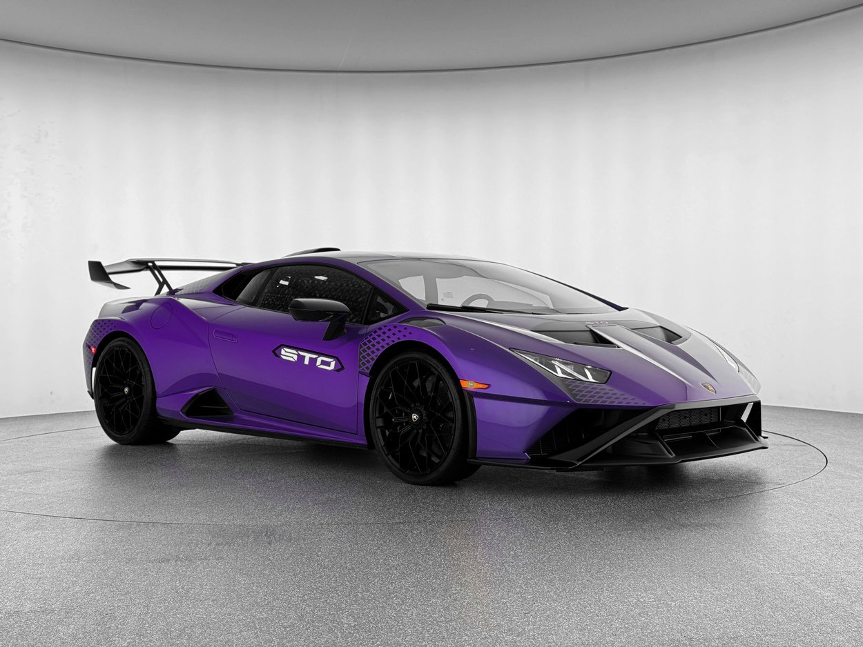 Used 2023 Lamborghini Huracan STO image 8