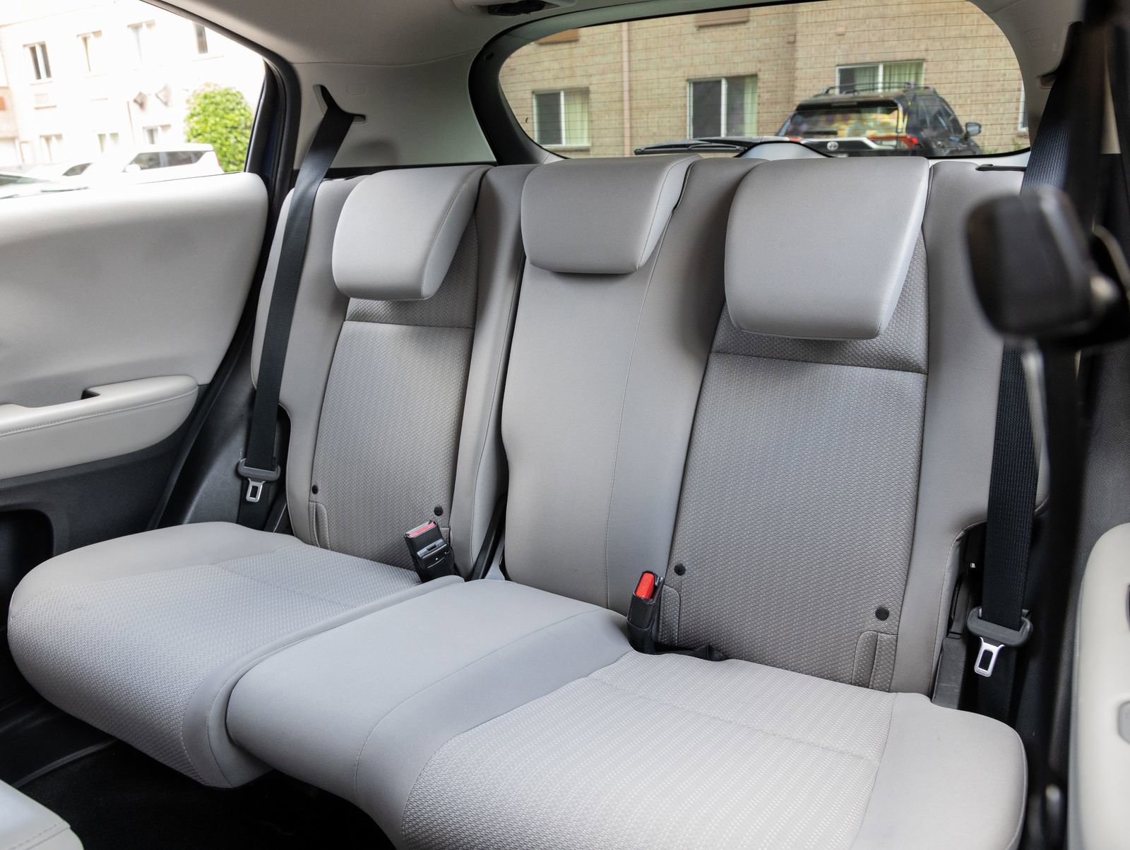 Used 2017 Honda HR-V LX image 24