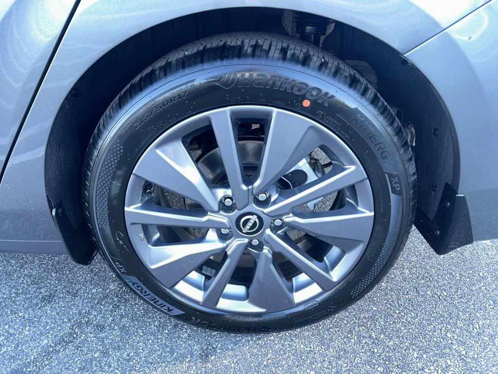 New 2026 Nissan Sentra SL w/ Floor Mat Package image 9