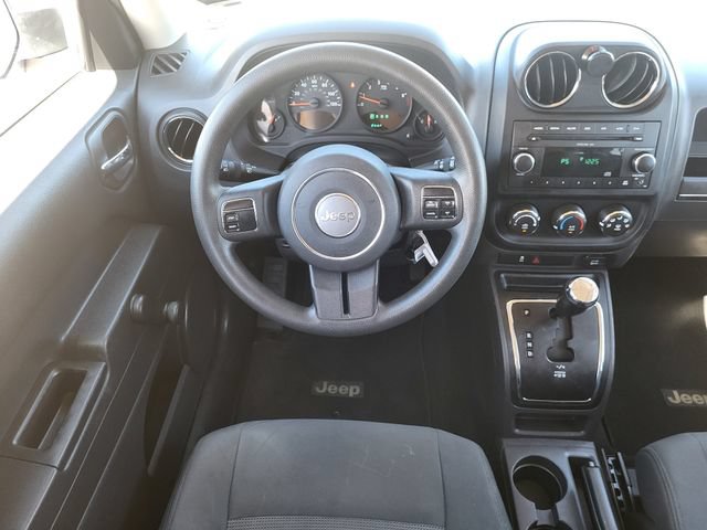 Used 2011 Jeep Patriot Sport w/ Tire & Wheel Group AWD/4WD image 19